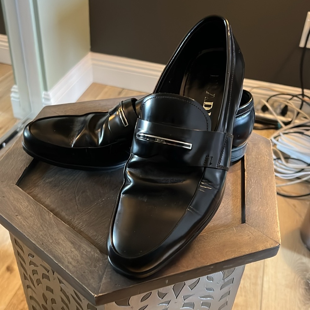 🛑 1 hour sale. Prada Men's Black Leather Loafers, size 7.5 - Picture 2 of 13
